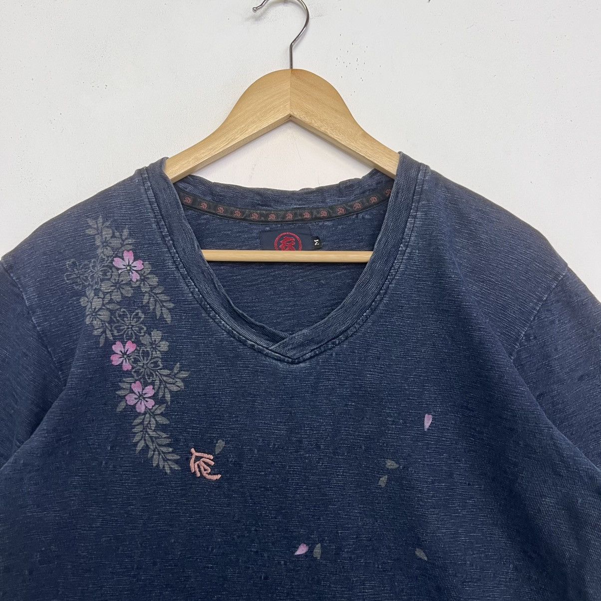 Indigo AUSTERE JAPAN KOROMO KYOTO INDIGO SUKAJAN SAKURA FLORAL TEE Size US M / EU 48-50 / 2 - 3 Thumbnail
