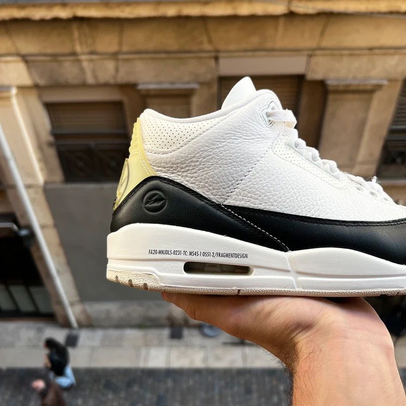 Fragment Design × Nike Air Jordan 3 Retro x Fragment "White/Black" Size US 8.5 / EU 41-42 - 10 Thumbnail