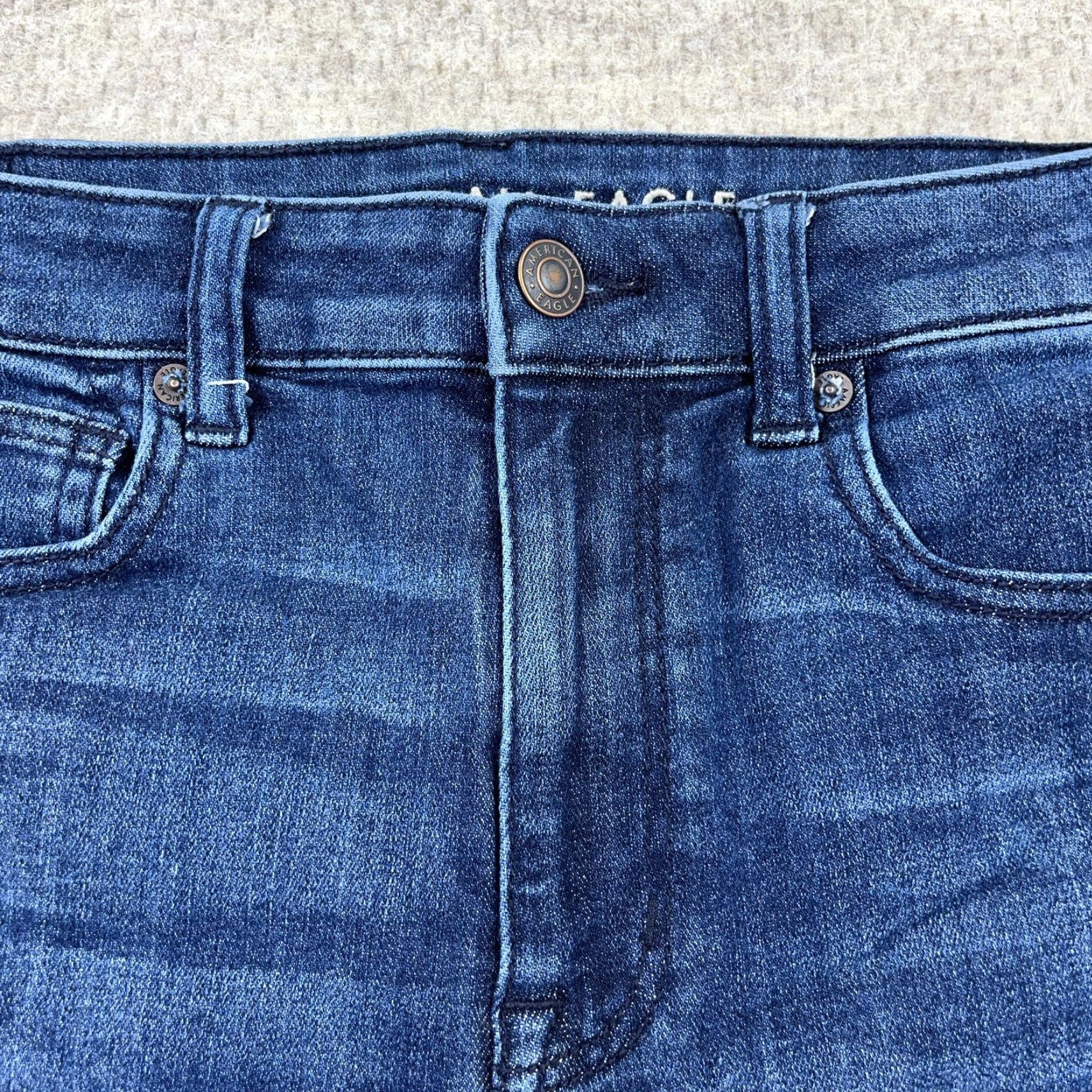 American Eagle Outfitters American Eagle Shorts Women 9 High Rise Cut Off Shortie Dark Jean Jorts Raw Hem Size 30" / US 8 / IT 44 - 6 Thumbnail