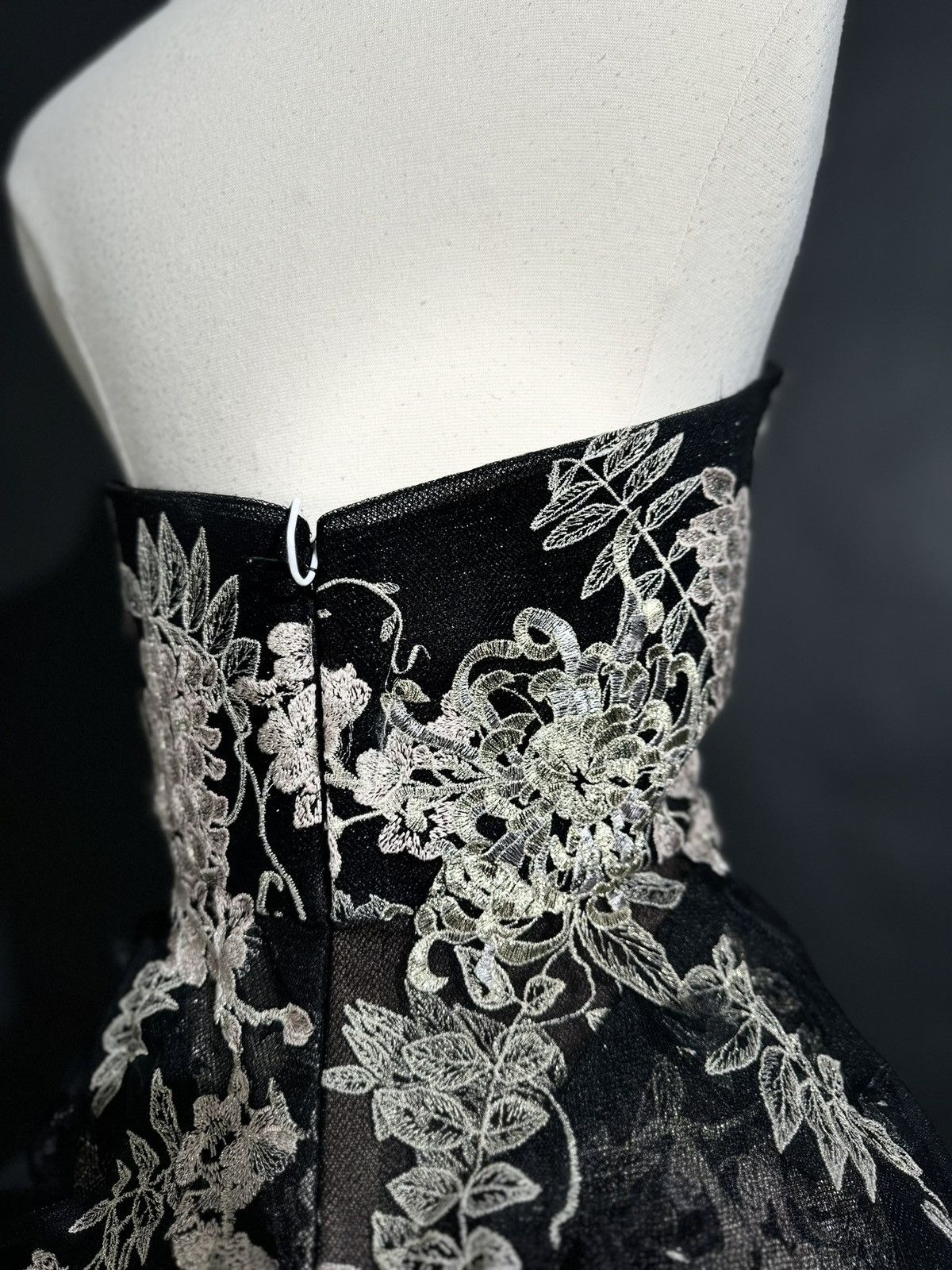 Marchesa Brand New US 6 MARCHESA Evening Gown Size M / US 6-8 / IT 42-44 - 7 Thumbnail