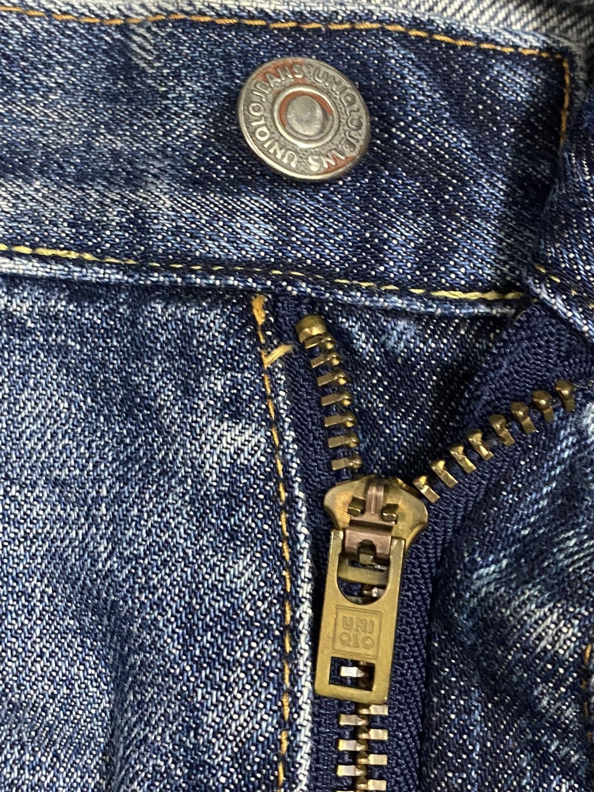 Uniqlo Vintage Japanese Brands Faded Wash Distressed Loose Jeans Size US 34 / EU 50 - 10 Thumbnail