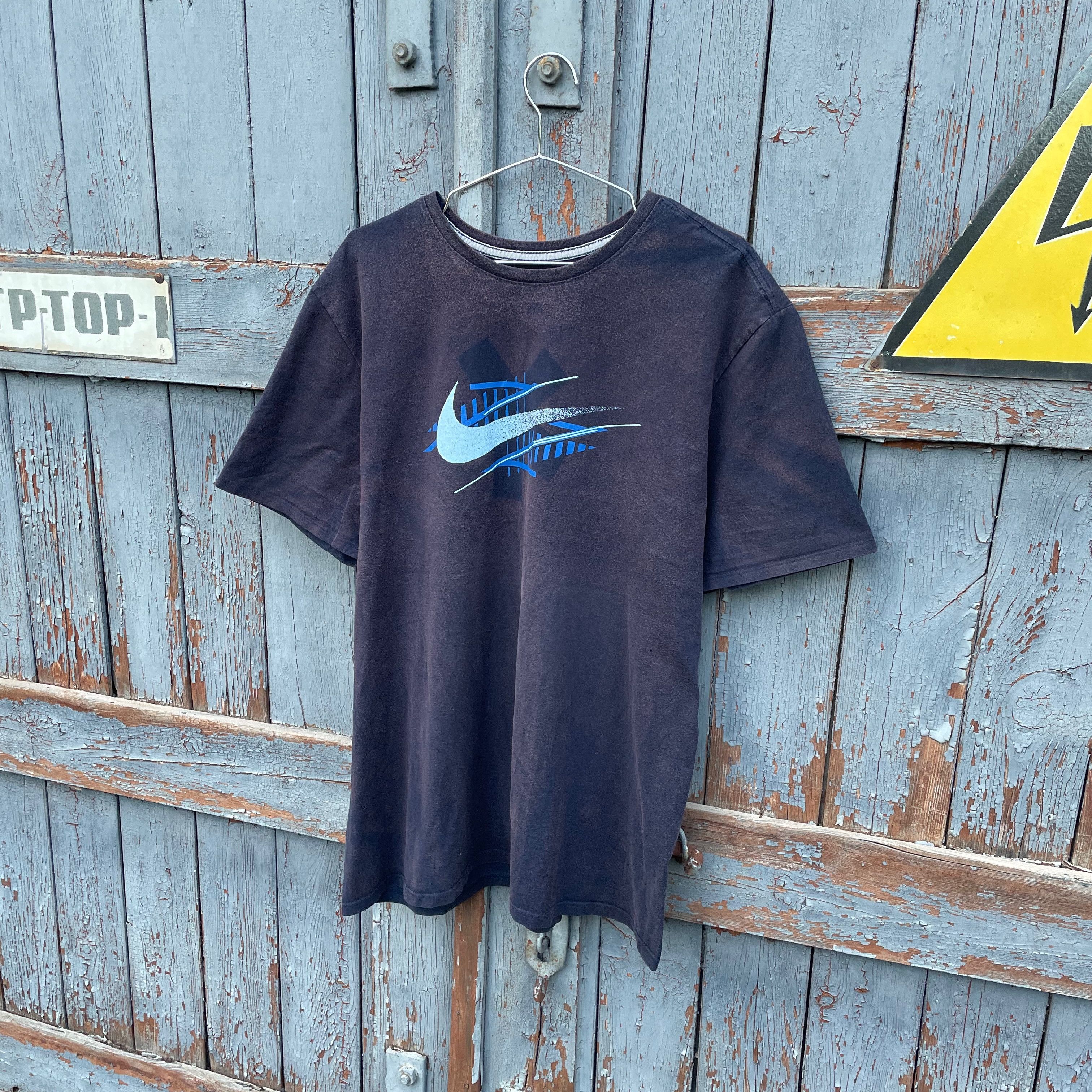Nike 00s Nike Upcycling T shirt grunge big central Opium logo y2k Size US XXL / EU 58 / 5 - 2 Thumbnail