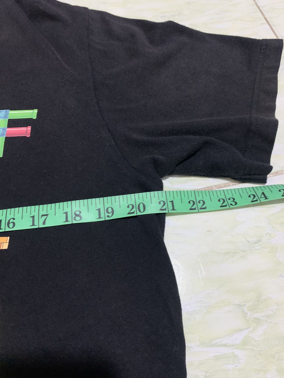 Japanese Brand Uniqlo x Nintendo UTGP 17 tshirt Size US L / EU 52-54 / 3 - 12 Thumbnail