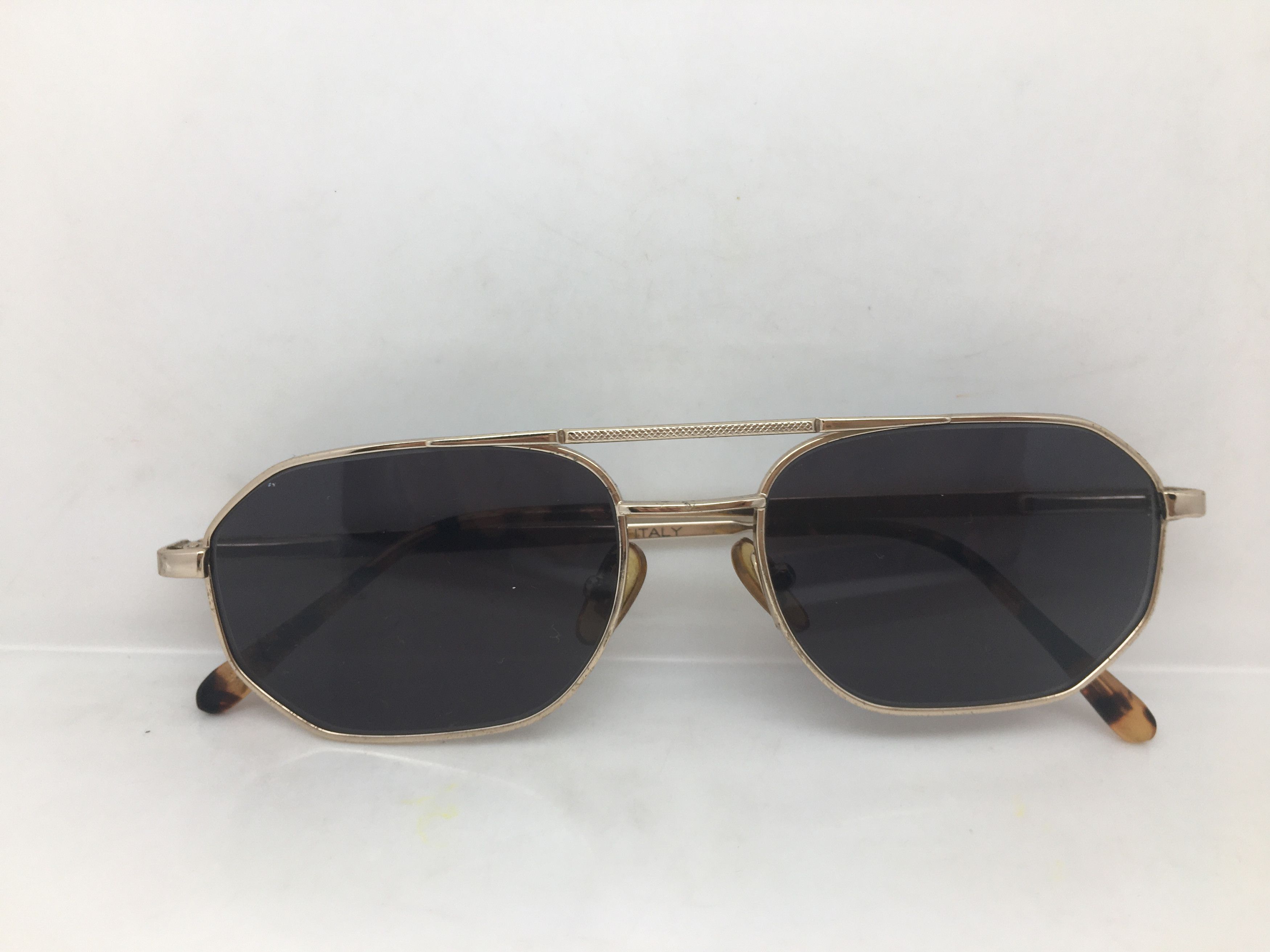 DKNY Dnky Mod 9606 Gold Sunglasses Frame Made in Italy Size ONE SIZE - 8 Thumbnail