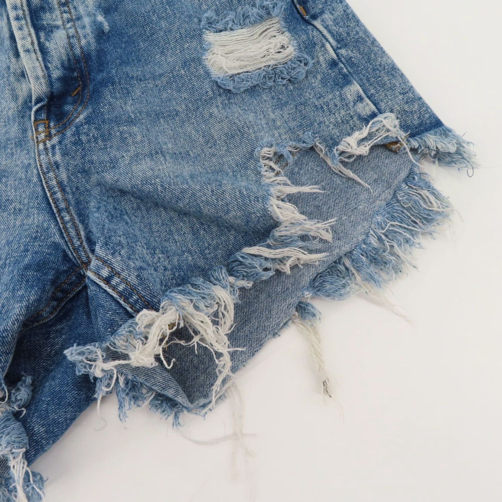 Vintage Wild Fable Women Highest Rise Shorts Blue Denim Button Cut-Off 2 5-Pocket Design Distressed Size 26" / US 2 / IT 38 - 5 Thumbnail