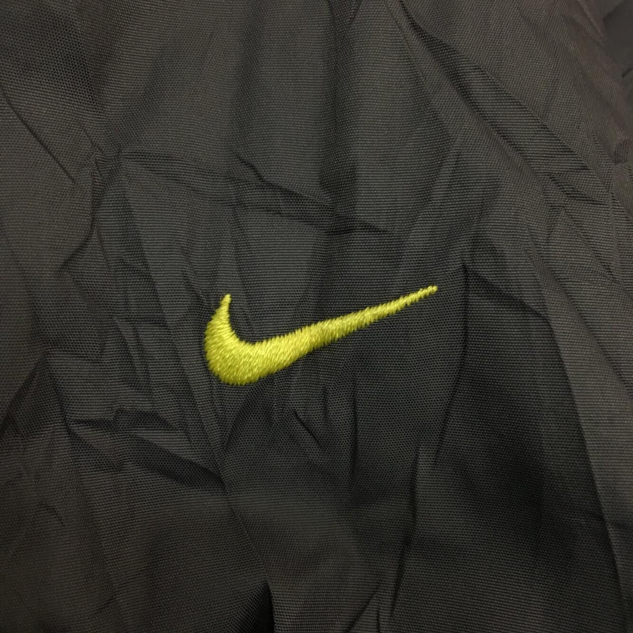 Nike Vintage NIKE SWOOSH Logo Gray Windbreaker Raincoat Jacket Size M / US 6-8 / IT 42-44 - 2 Thumbnail