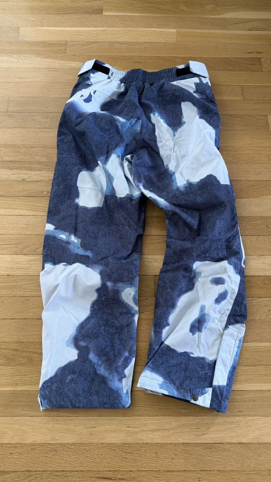 Supreme × The North Face Supreme The North Face Bleached Denim Print Mountain Pant 21 Size US 30 / EU 46 - 9 Thumbnail
