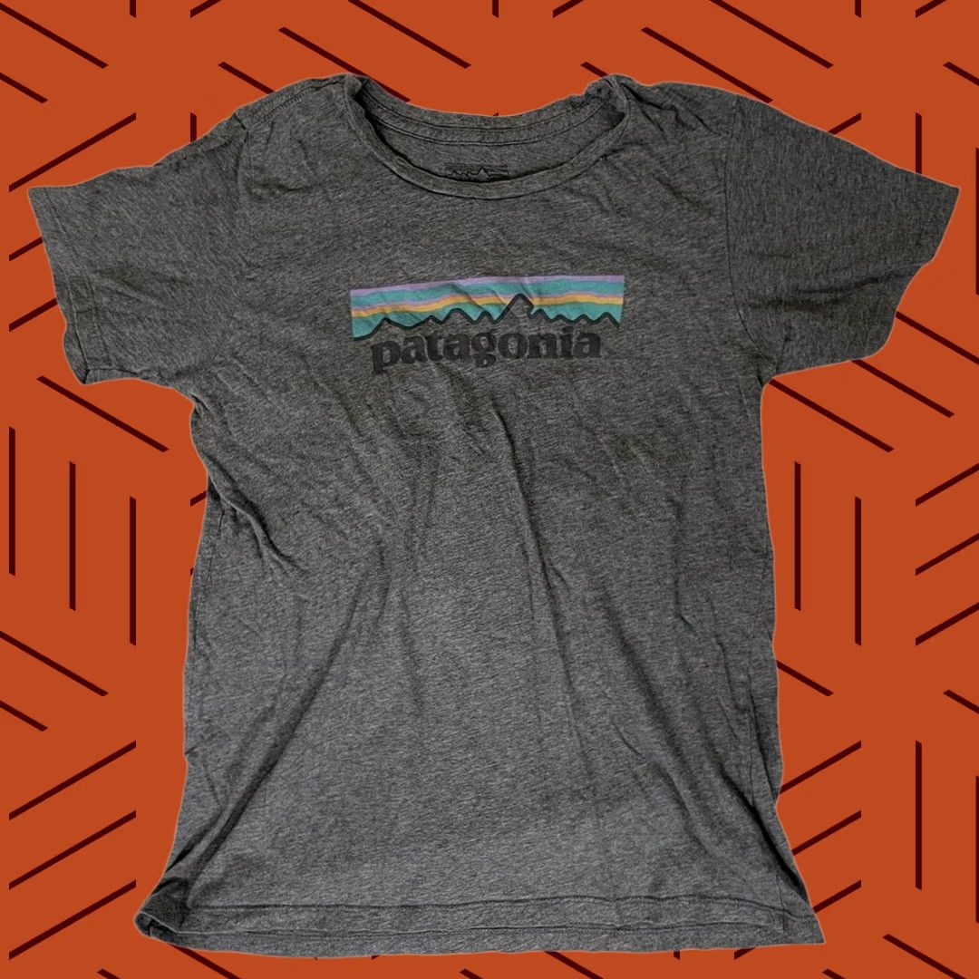 Patagonia VINTAGE Patagonia Tee Womens Graphic Short Sleeve Size XS Size 26" / US 2 / IT 38 - 1 Thumbnail