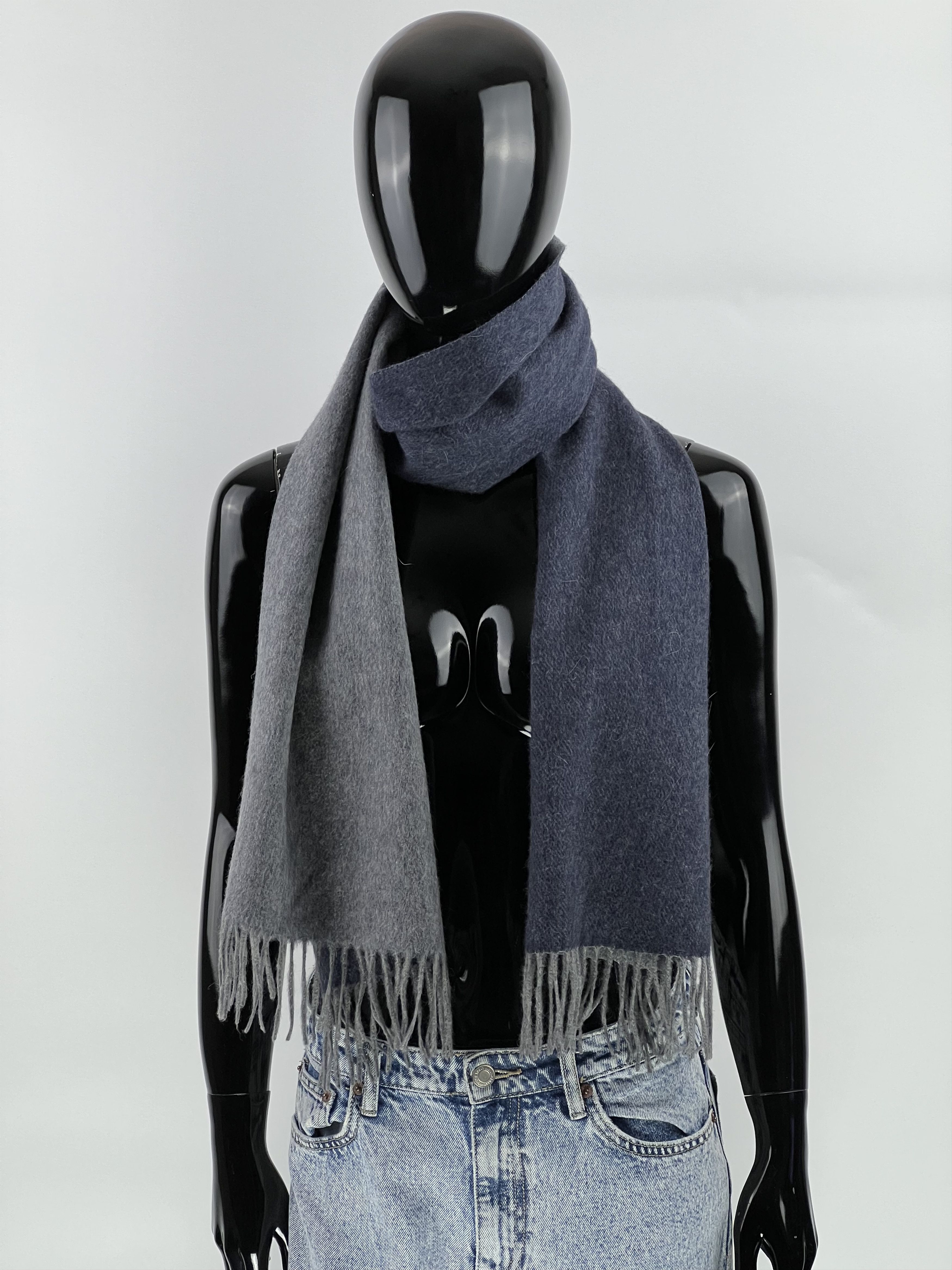 Quietus 100% Cashmere Scarf Made in Italy