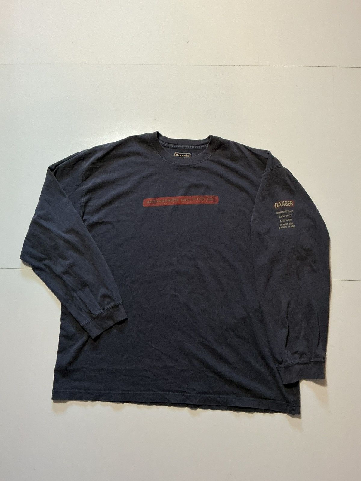 Abercrombie & Fitch Y2K Abercrombie & Fitch Danger Severe Conditions T-Shirt Size US XL / EU 56 / 4 - 2 Thumbnail