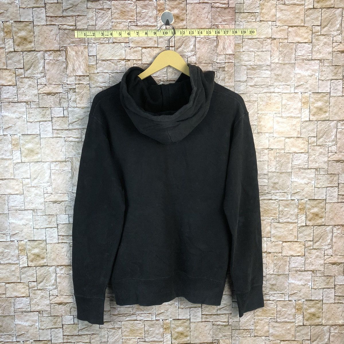 Disney × Mickey Mouse × Uniqlo Uniqlo Disney Mickey Mouse Footbball Black #A498 Size US M / EU 48-50 / 2 - 14 Thumbnail