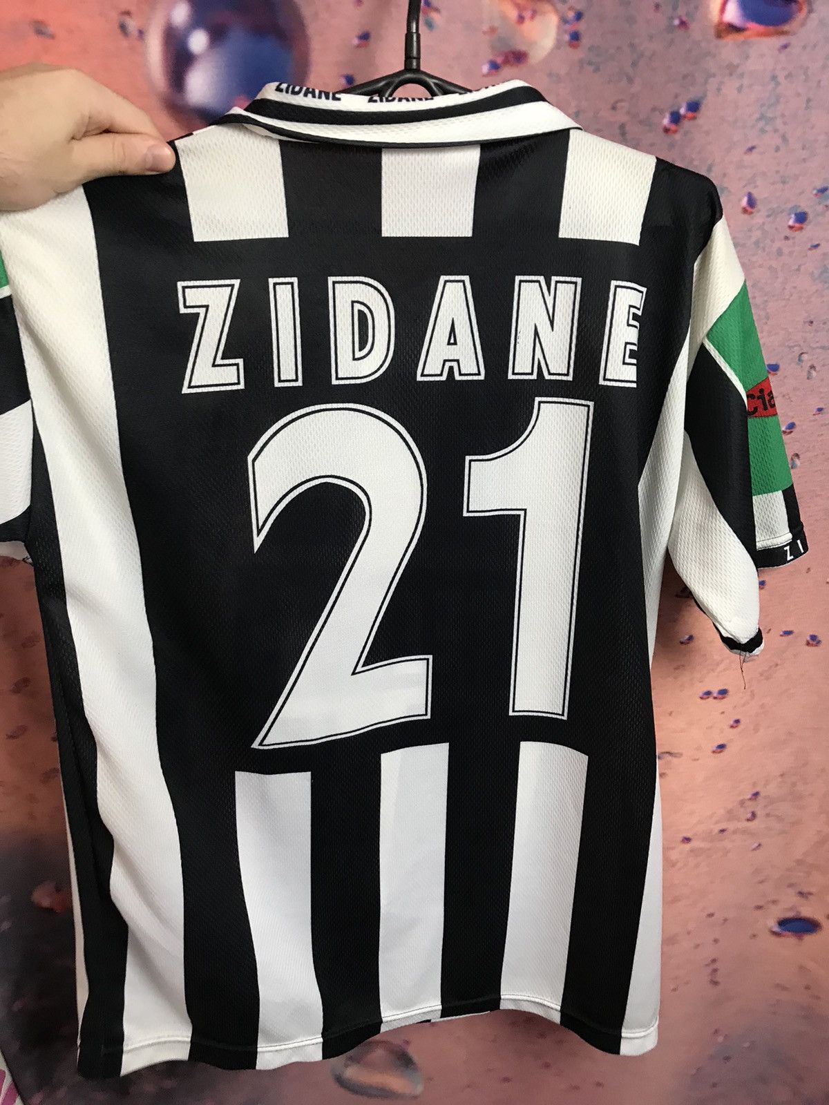 Vintage Juventus Zinedine Zidane bootleg vintage soccer jersey Size US L / EU 52-54 / 3 - 6 Thumbnail