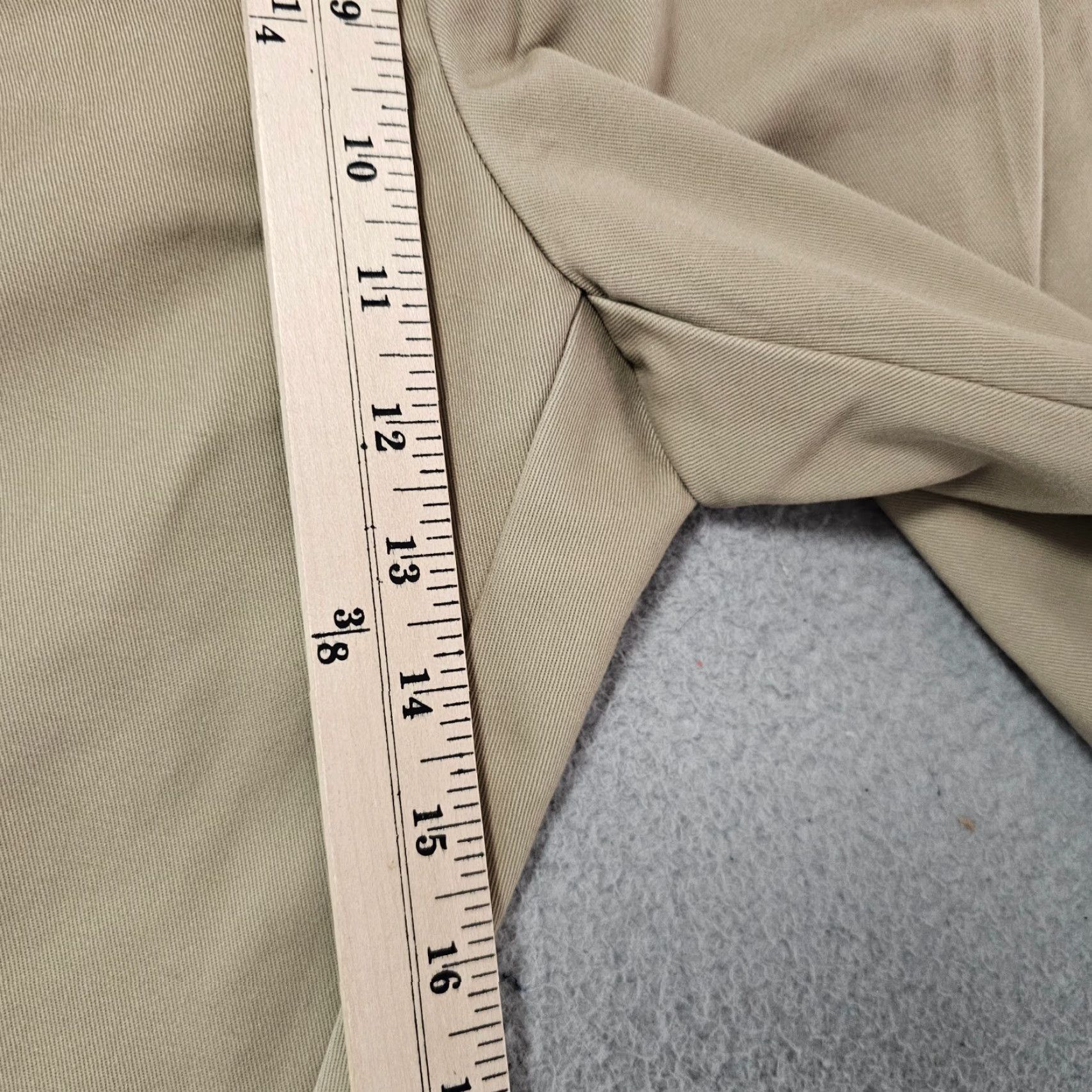 Dockers Dockers Signature Khaki Pants Mens 34x30 (Tag 34x32) Classic Fit D3 Pleated Brown Size US 34 / EU 50 - 5 Thumbnail