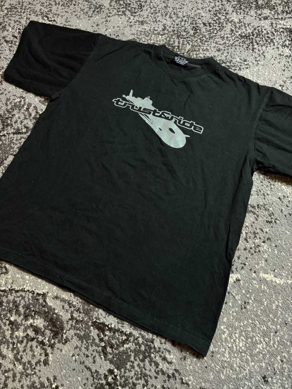 Vintage Vintage Y2K Trust & Ride Crazy Opium Submarine Art T Shirt Size US S / EU 44-46 / 1 - 2 Thumbnail