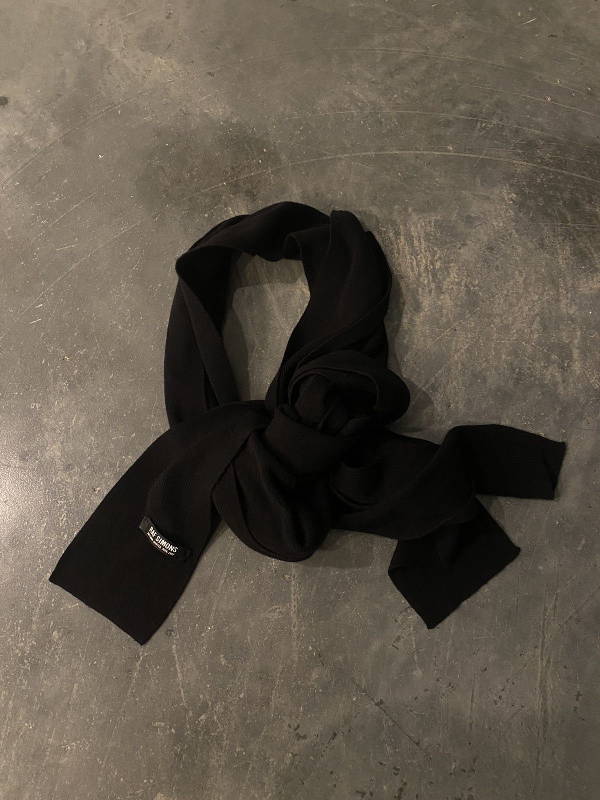 Raf Simons extra long mohair-blend scarf - Black