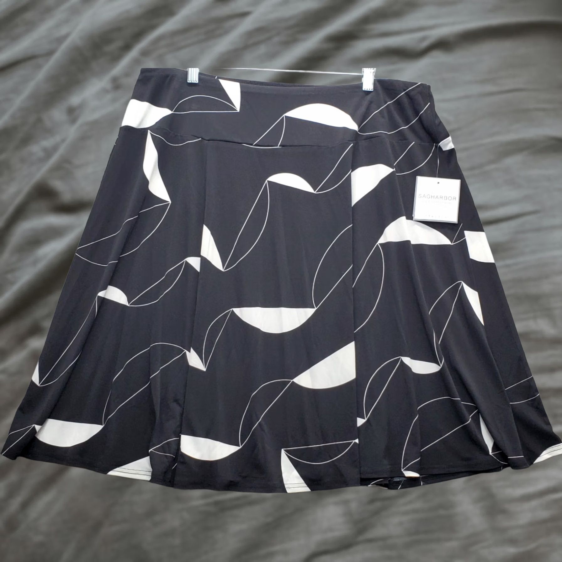 Vintage Sag Harbor Women Skirt XS XL Multi Geometric Stretch polyester Midi fabric Maxi? Size 40" / US 18 - 1 Thumbnail