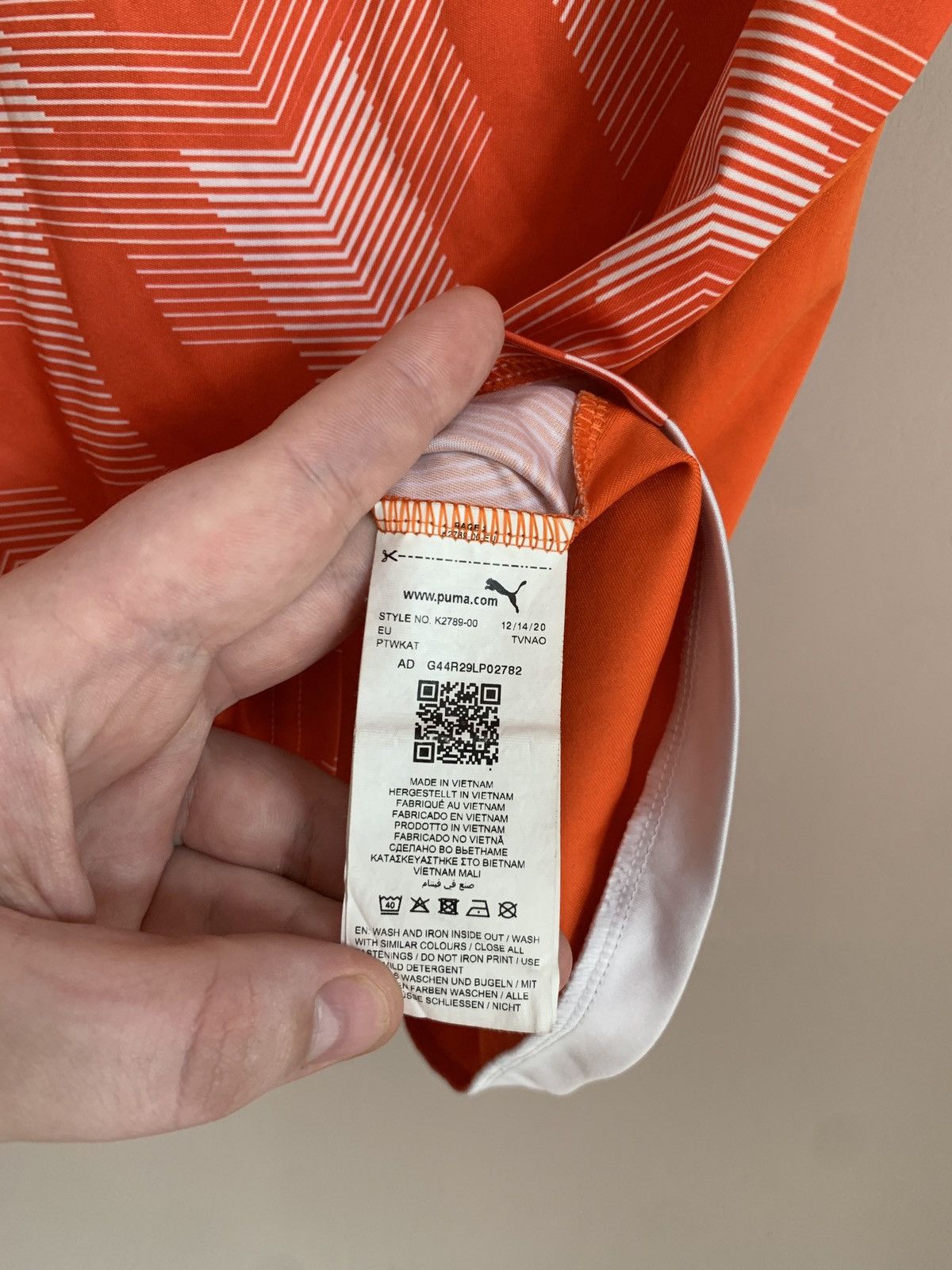 Puma Blackpool Home Football Shirt Puma Soccer Jersey Size M Size US M / EU 48-50 / 2 - 14 Thumbnail