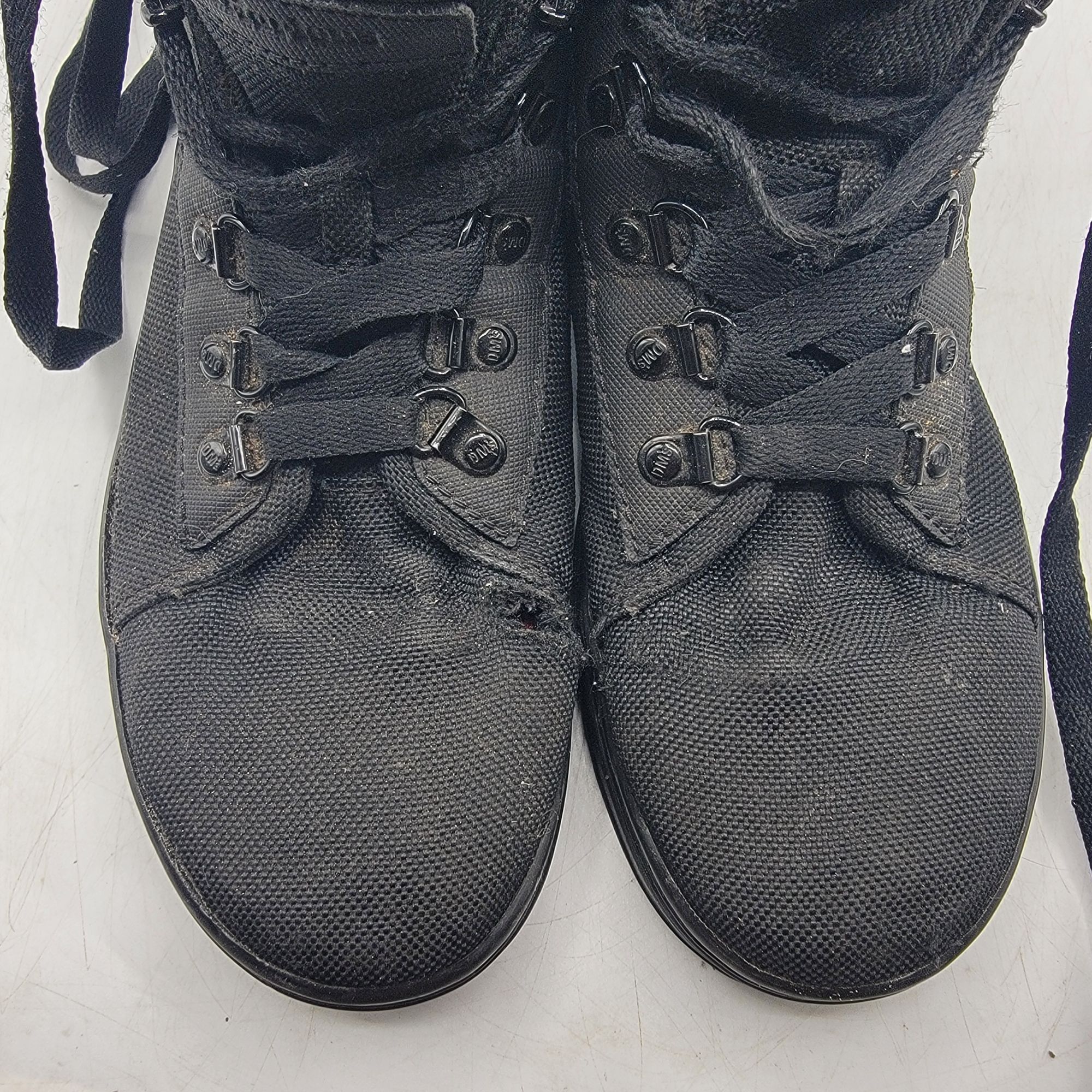 Dr. Martens Dr. Martens Combs Boots Womens 6 Triple Black Casual Walking Size US 6 / IT 36 - 10 Thumbnail