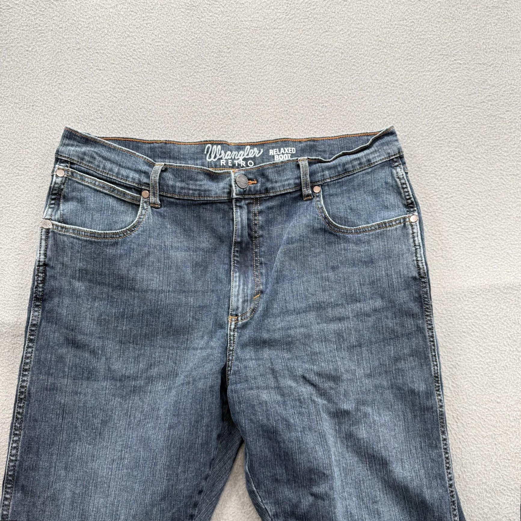 Wrangler Wrangler Jeans Mens 36x33 Blue Retro Relaxed Bootcut Denim Medium Wash Casual Size US 36 / EU 52 - 7 Thumbnail
