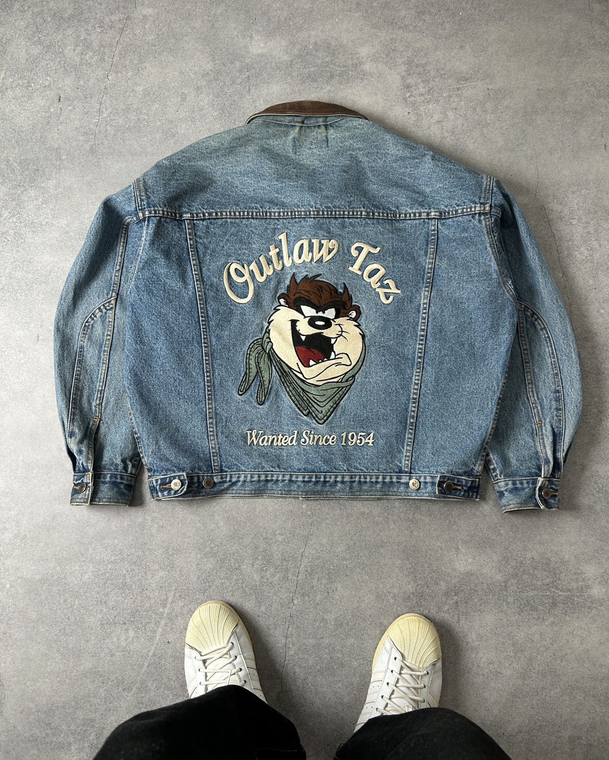 Warner Bros Vintage Outlaw Taz big logo denim jeans jacket mens Size US L / EU 52-54 / 3 - 1 Thumbnail