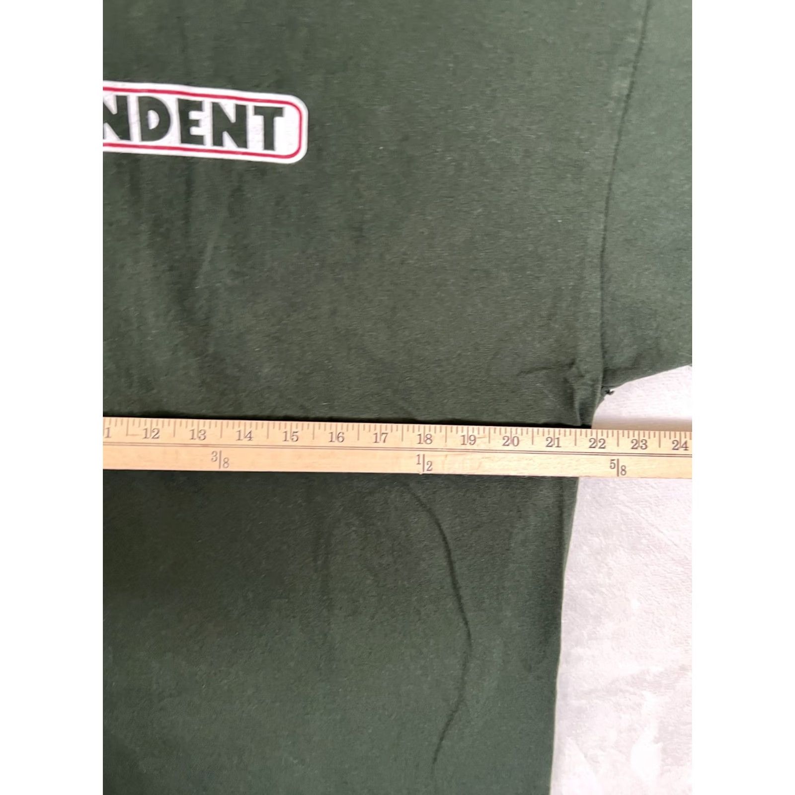 Vintage VINTAGE Independent Trucks T-Shirt Mens Large Green Skateboard Logo Crew Neck Short Sleeve Graphic Print Logo Size US L / EU 52-54 / 3 - 4 Thumbnail