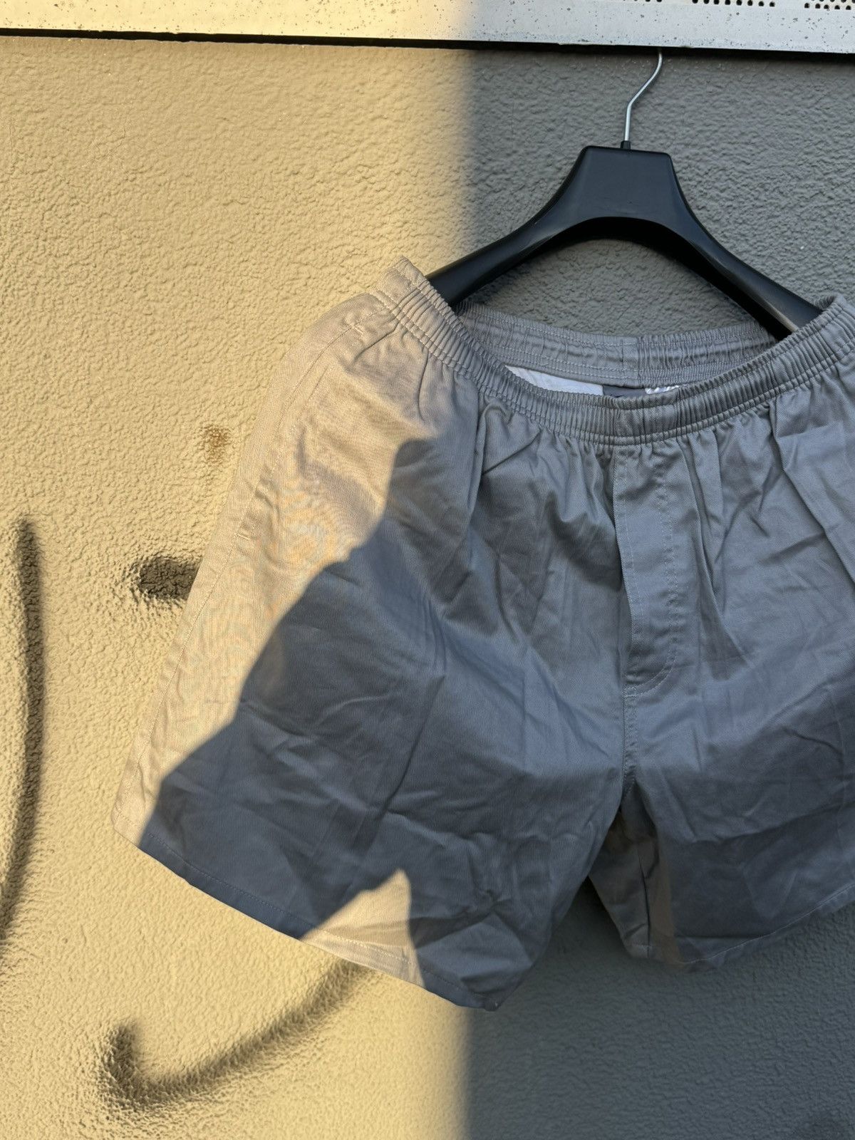 Nike × Vintage Vintage Nike Shorts Grey Size US 34 / EU 50 - 6 Thumbnail