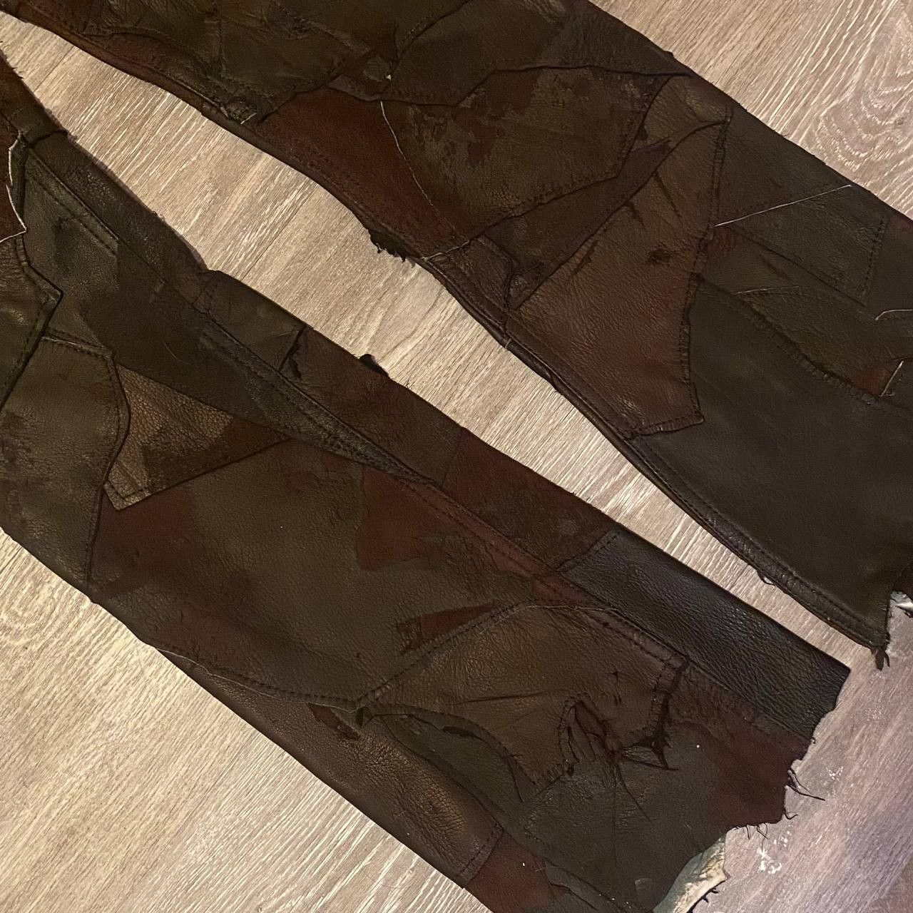 Yasuyuki Ishii Yasuyuki Ishii 1-of-1 Dark Red Leather Patchwork Pants Size US 32 / EU 48 - 3 Thumbnail