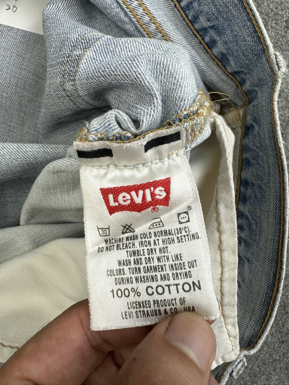 Levi's Vintage Levis 501 Faded Blue Jeans SA0002 Size US 37 - 6 Thumbnail