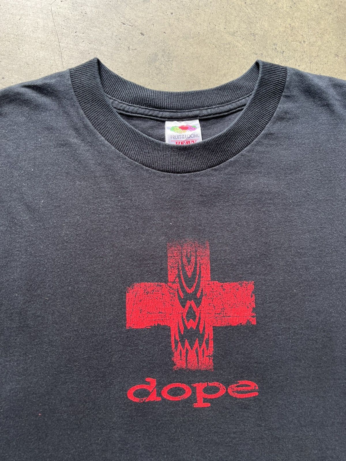 Vintage Vintage Y2K Dope Nu Metal Band Tee Shirt Group Therapy Size US L / EU 52-54 / 3 - 4 Thumbnail
