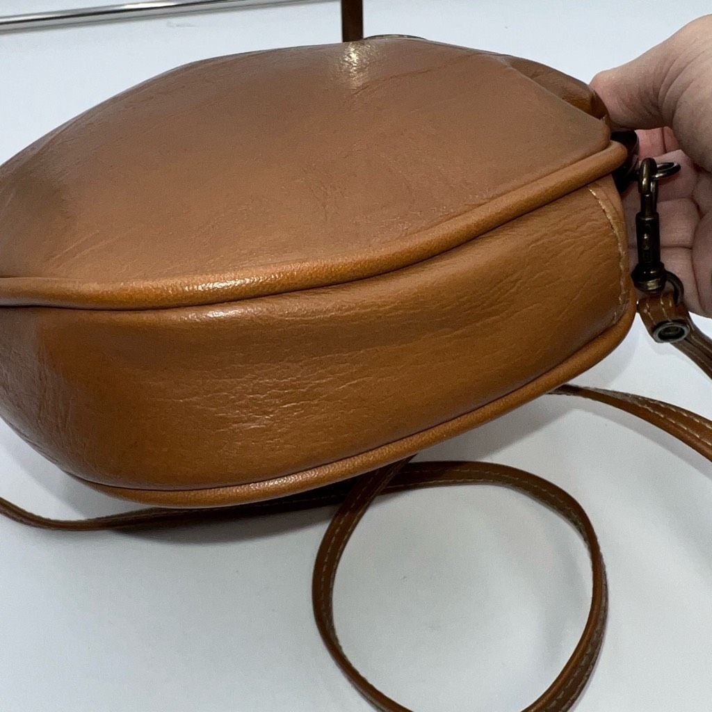 Other Capezio Vintage KISS Lock Faux Leather Crossbody Bag Size ONE SIZE - 4 Thumbnail