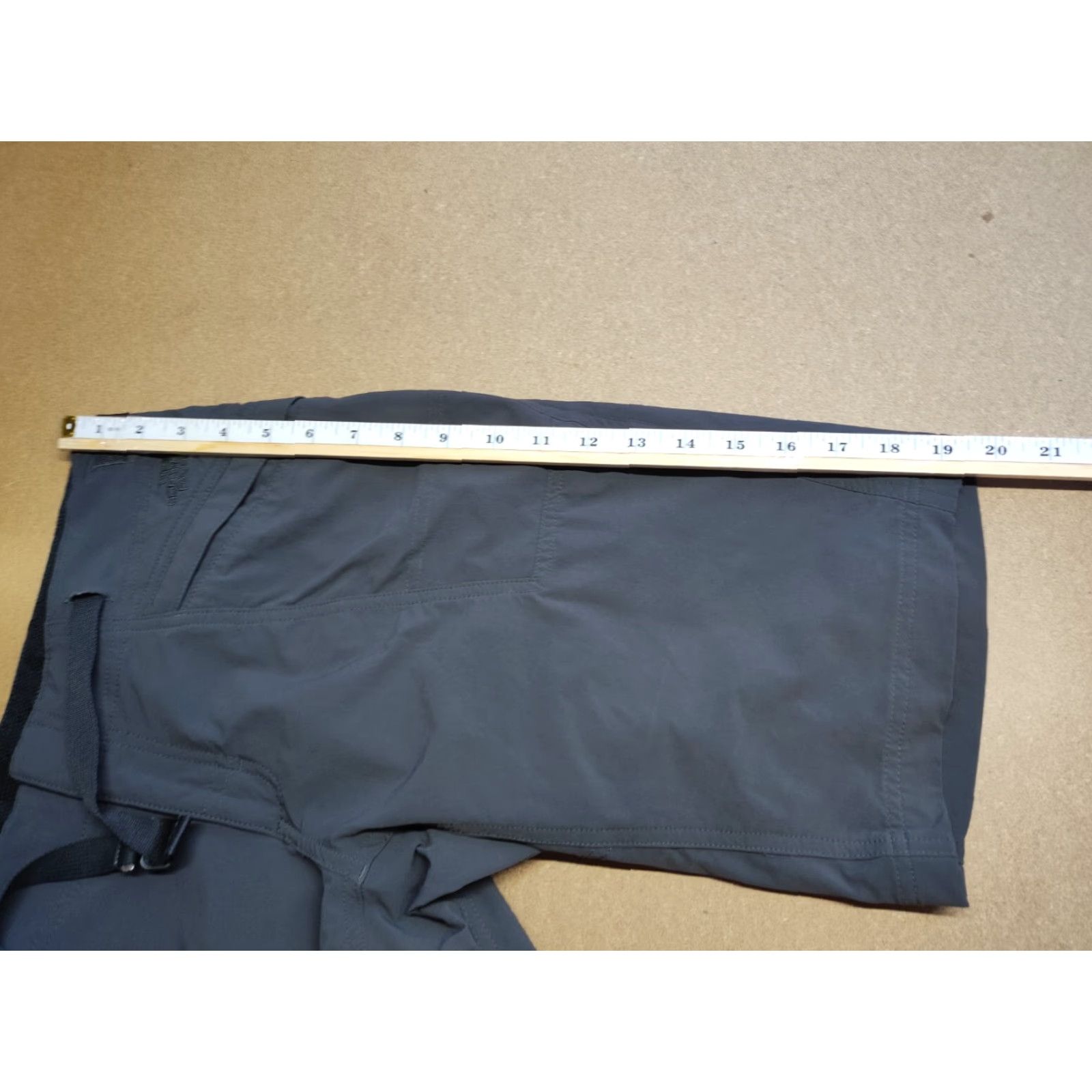 The North Face The North Face Hiking Shorts Womens Size 8 Outdoor Gray Pockets Belted Ladies Size 30" / US 8 / IT 44 - 6 Thumbnail