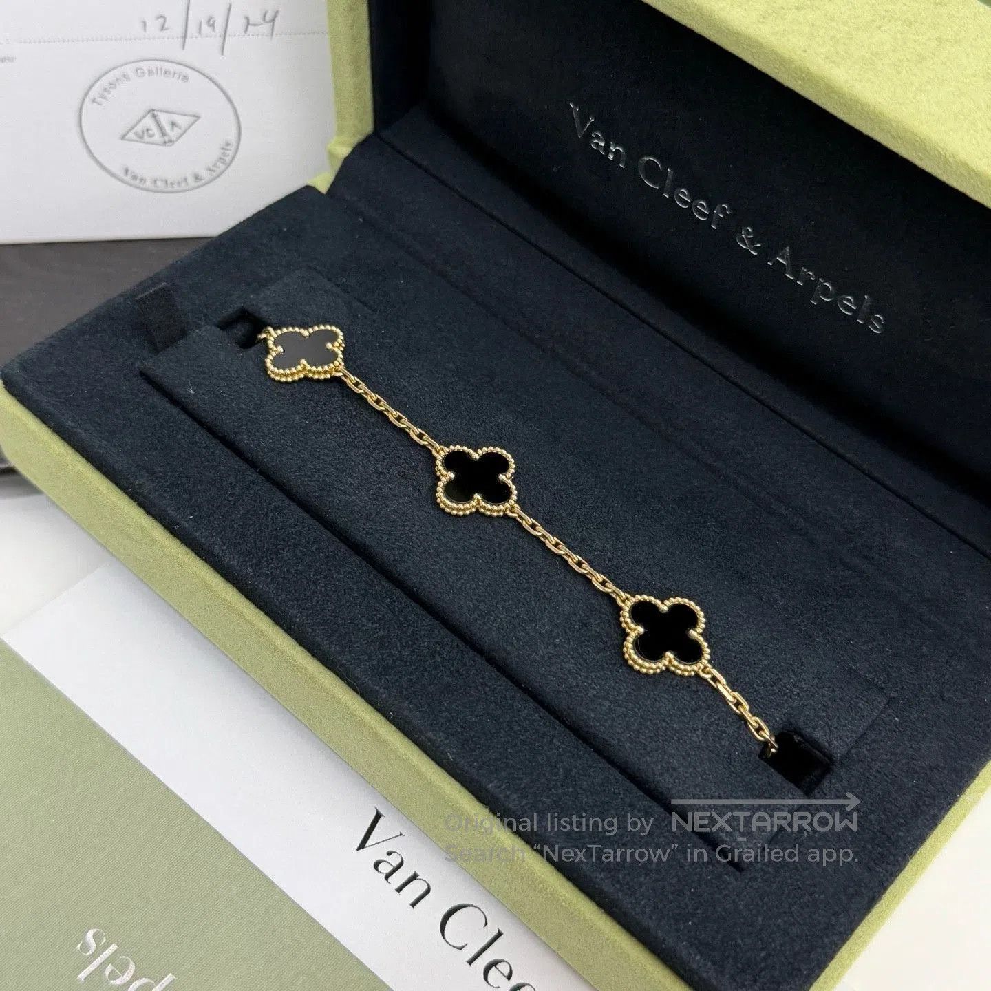 Van Cleef & Arpels Van Cleef & Arpels Black Onyx 18k Gold Bracelet. Size ONE SIZE - 1 Thumbnail