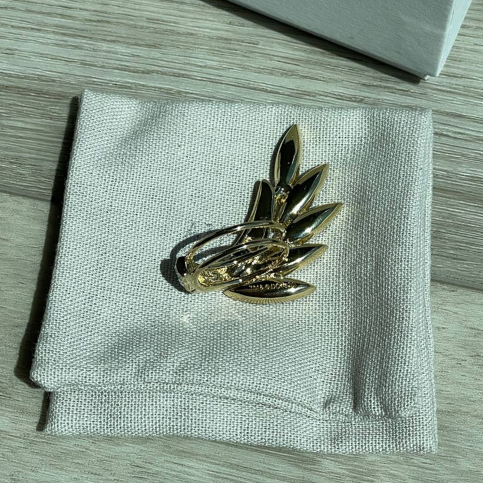 Swarovski Swarovski Atelier Wonder Woman Armour ring size 7 / EUR 55 Size ONE SIZE - 10 Thumbnail