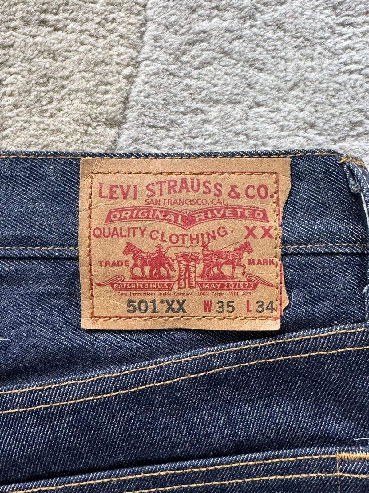 Levi's × Vintage 2006 Levi’s 501 Straight leg Size US 35 - 3 Thumbnail