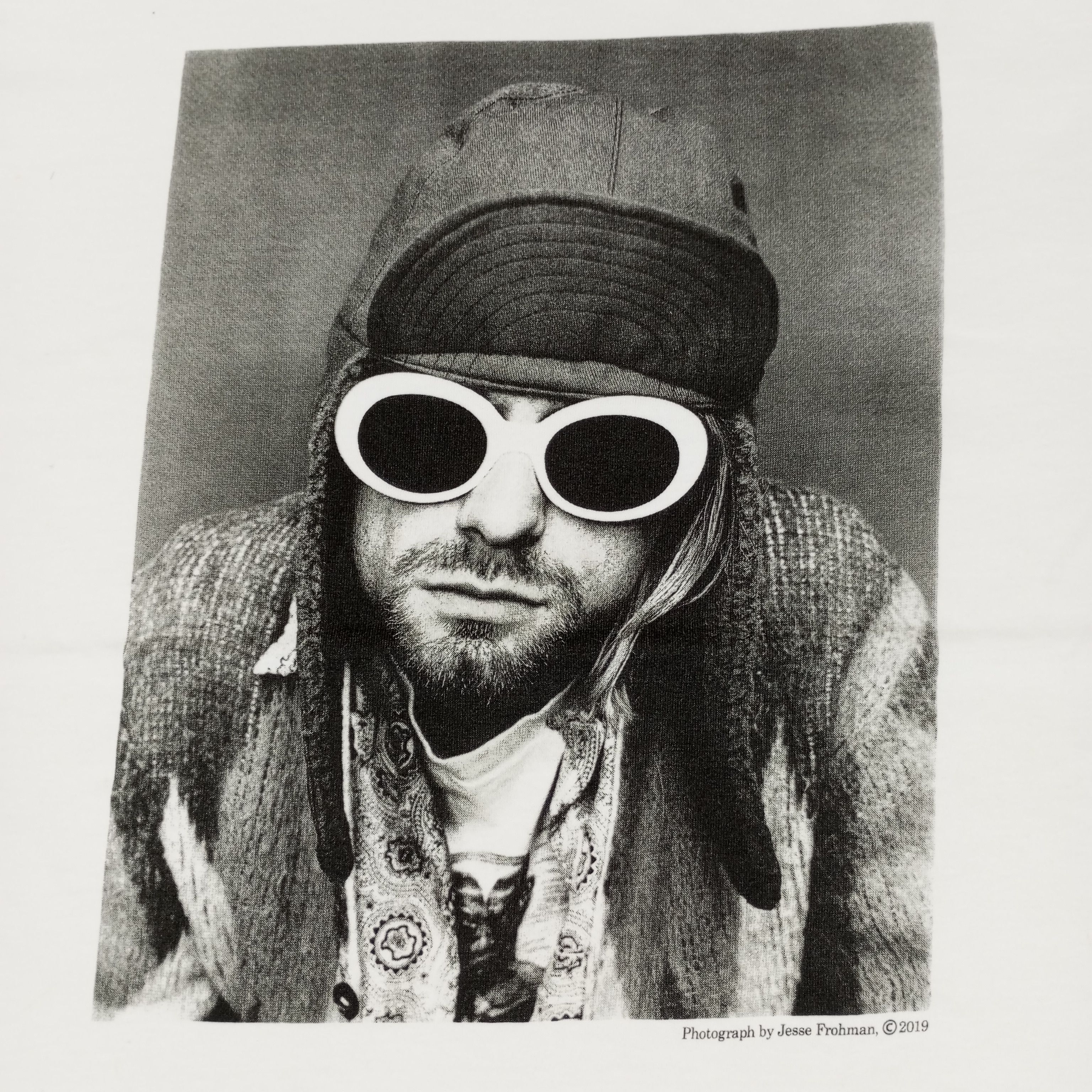 Vintage Kurt Cobain Nirvana Singer Music Phototees Style Tshirt Size US M / EU 48-50 / 2 - 2 Thumbnail