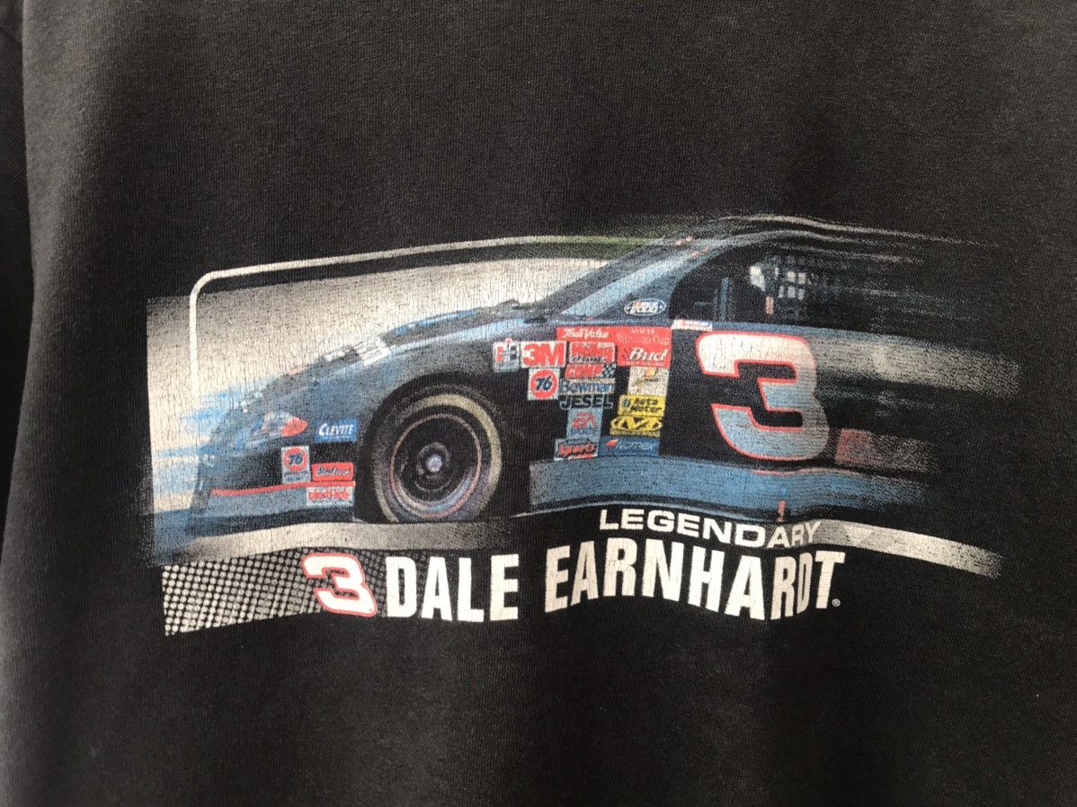 Vintage VINTAGE DISTRESSED NASCAR DALE EARNHARDT TEE racing team Size US M / EU 48-50 / 2 - 9 Thumbnail