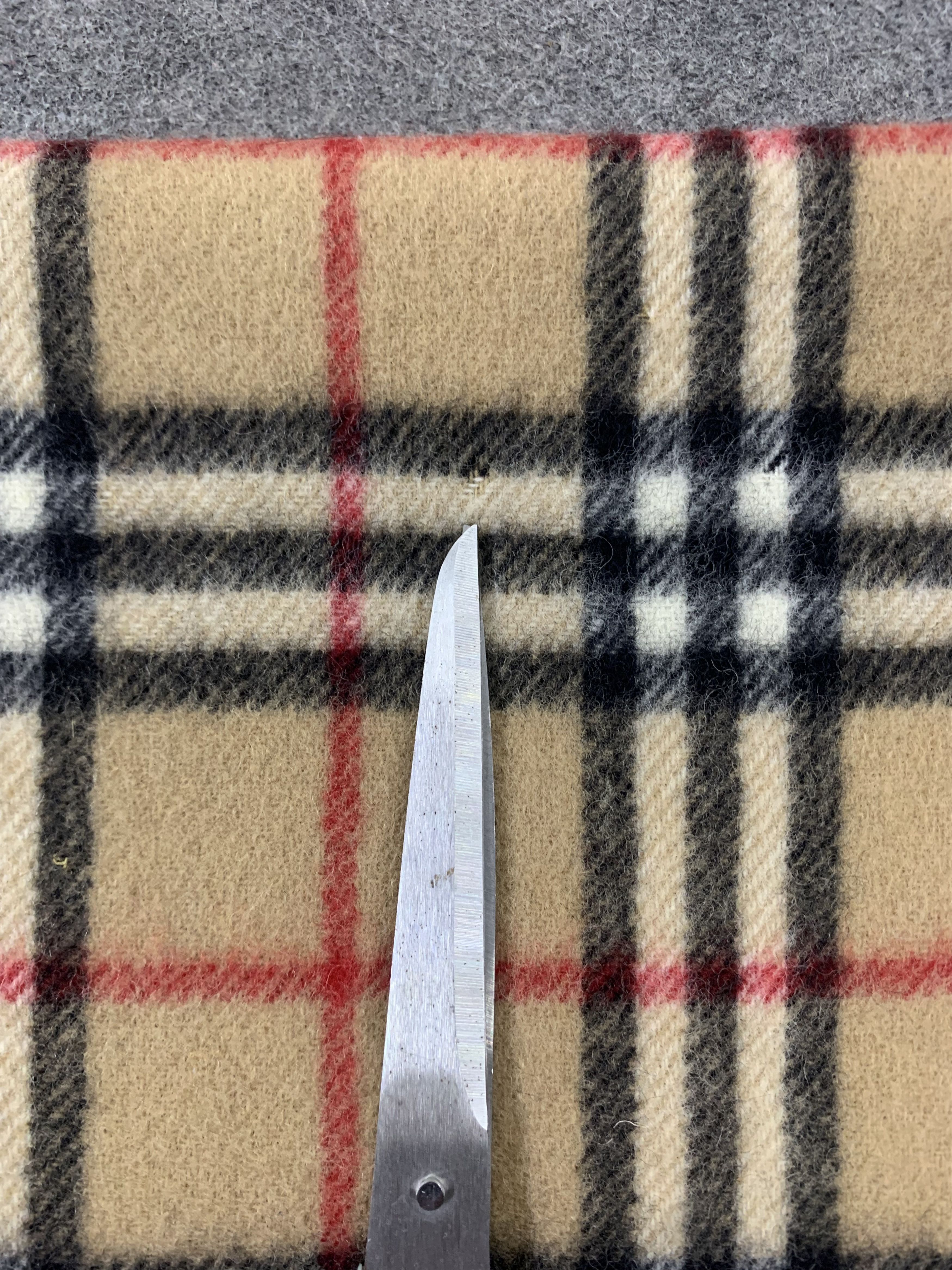 Burberry Burberry Scarf Wool Muffler Neck Wrap BL9314 Size ONE SIZE - 9 Thumbnail