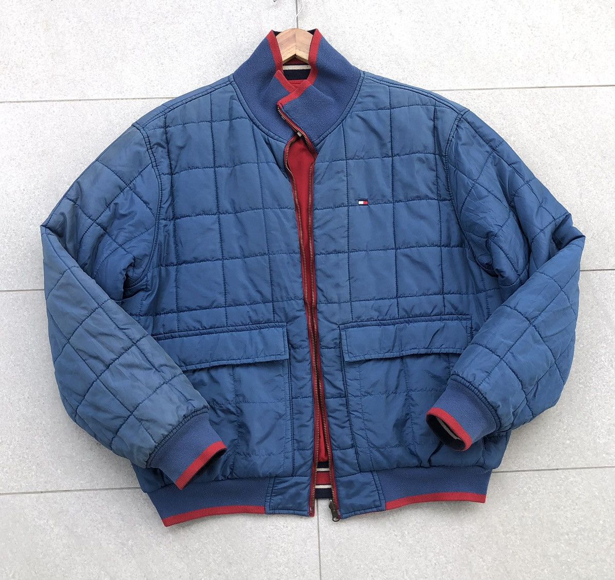 Tommy Hilfiger Vintage Tommy Hilfiger Reversible Puffer Bomber Jacket Size US L / EU 52-54 / 3 - 7 Thumbnail