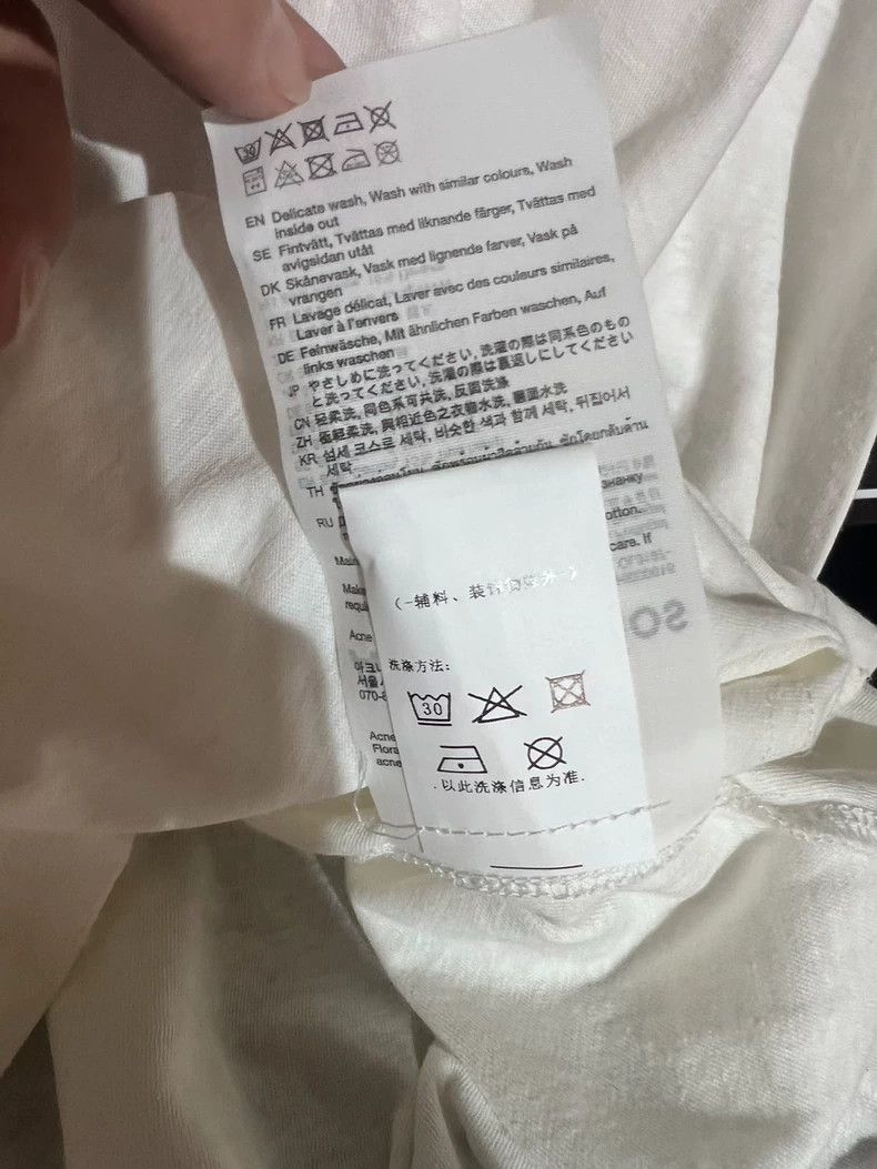 Acne Studios Acne Studios A white long-sleeved top with an aged letter Size US L / EU 52-54 / 3 - 5 Thumbnail