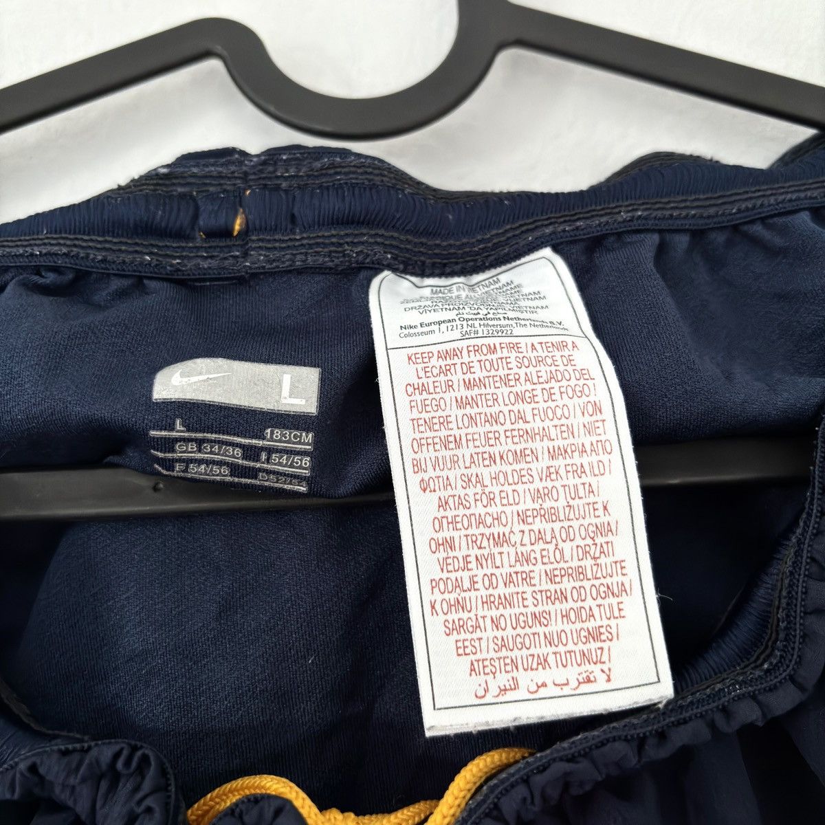 Nike × Vintage 2008 2009 Arsenal England Nike Vintage Retro Soccer Shorts Size US 36 / EU 52 - 4 Thumbnail