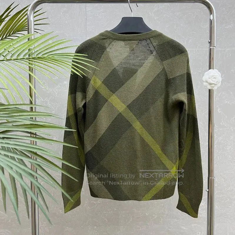 Burberry Burberry Military Green Cashmere Blend Cardigan. Size S / US 4 / IT 40 - 2 Thumbnail