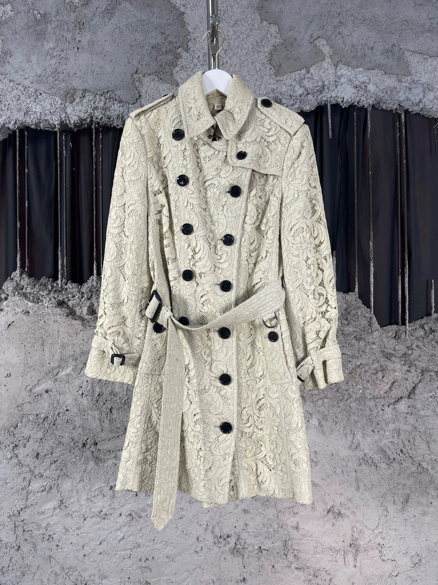 Burberry Burberry lace trench coat women's UK6 99 New Size S / US 4 / IT 40 - 1 Thumbnail