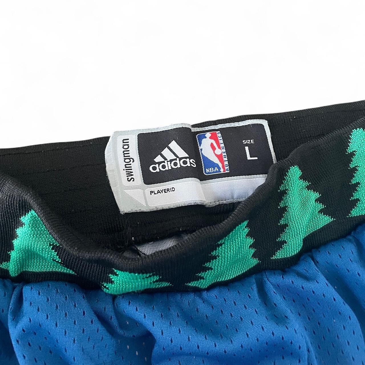 NBA 🌹🫶Adidas Timberwolves NBA shorts vintage Size US 32 / EU 48 - 5 Thumbnail