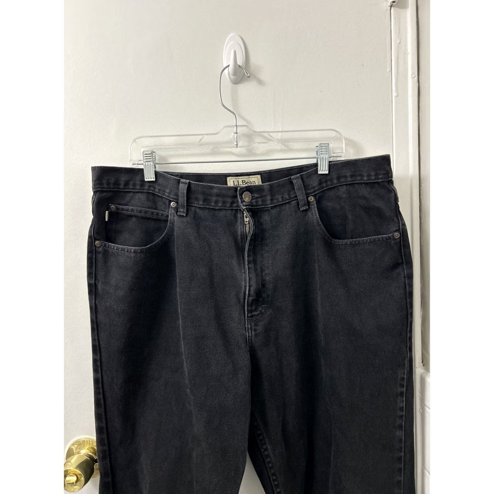 Vintage LL Bean Jeans Mens 38x32 Classic Fit Straight Leg Black Denim 5-Pocket Zip Button Camp LL Bean 220626 Size US 38 / EU 54 - 2 Thumbnail