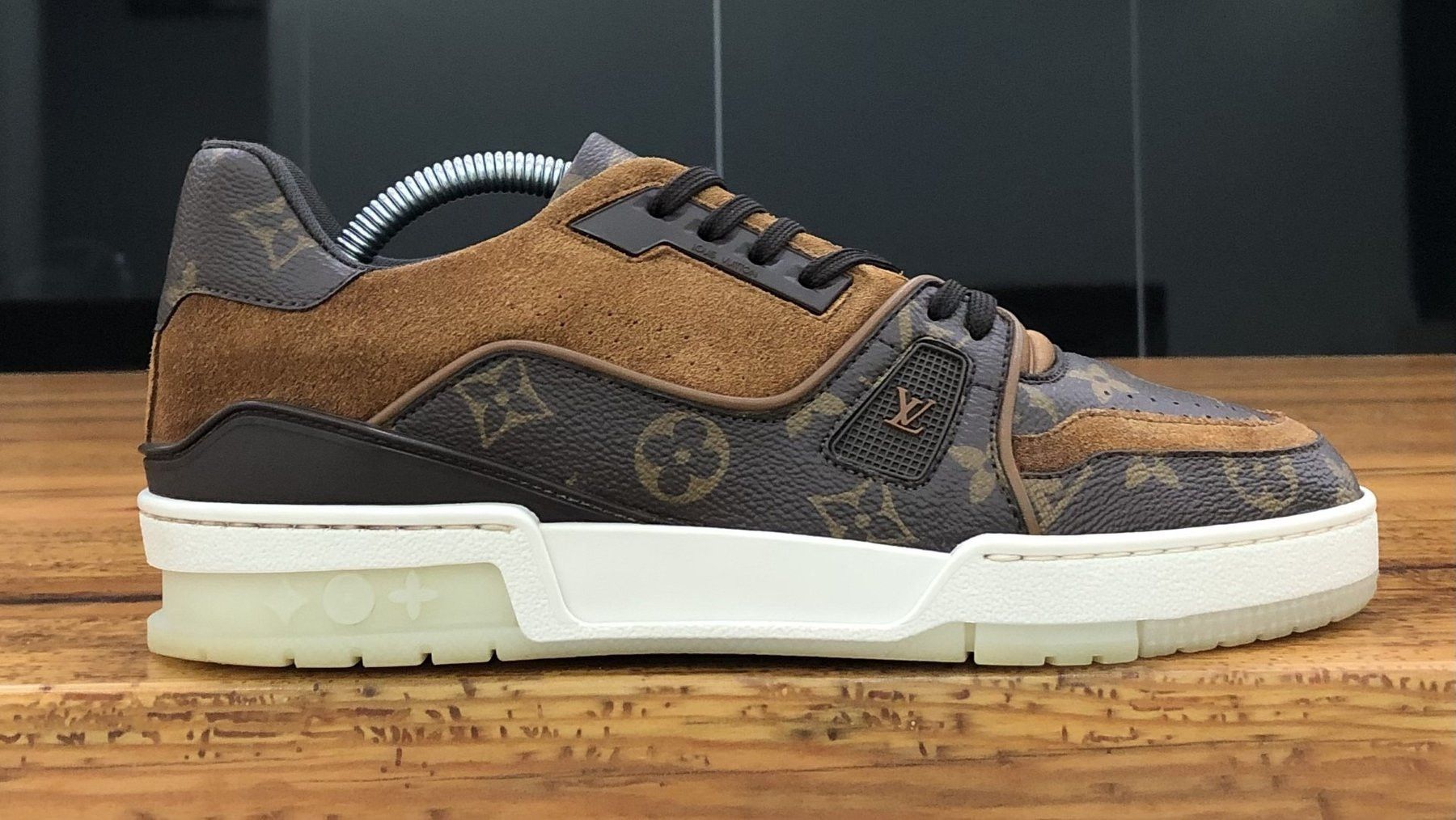 Louis Vuitton Louis Vuitton LV Trainer Brown Suede Monogram Size US 8 / EU 41 - 10 Thumbnail