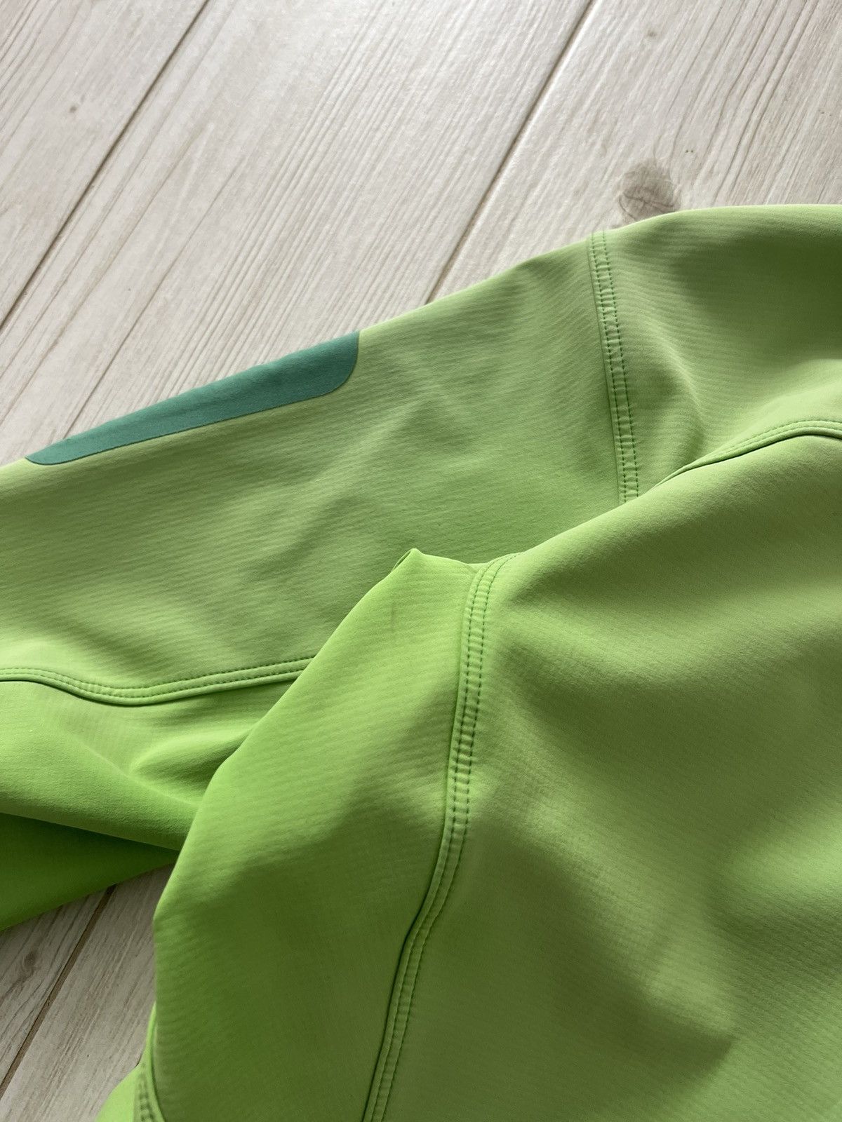 Arc'teryx Arcteryx Womens Gamma MX Softshell Zip Jacket Vintage Size L / US 10 / IT 46 - 22 Thumbnail