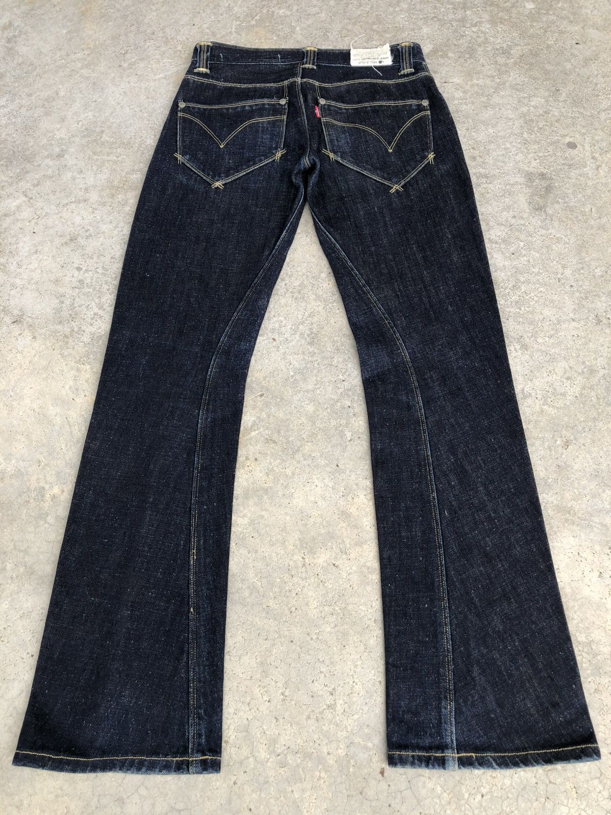 If Six Was Nine Levis Engineered Flared Jeans Distressed Size US 28 / EU 44 - 1 Thumbnail