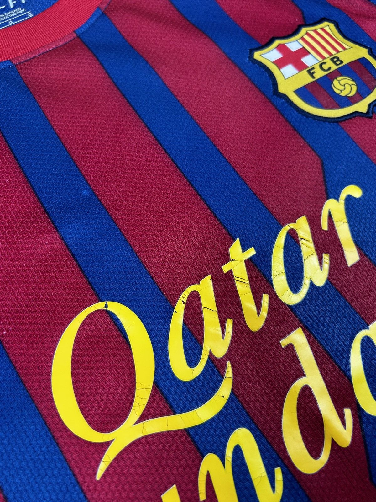 Nike Vintage Nike Barcelona soccer jersey 10 Messi Size L Size US L / EU 52-54 / 3 - 6 Thumbnail
