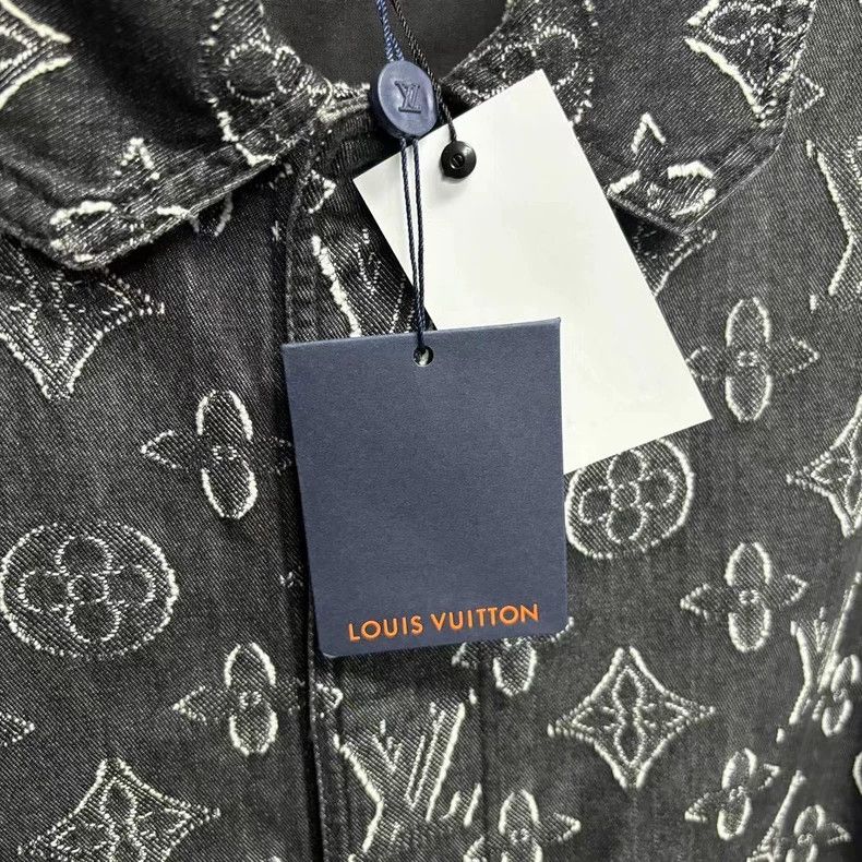 Louis Vuitton louis vuitton Black and grey short sleeve shirt with full p Size US XL / EU 56 / 4 - 4 Thumbnail