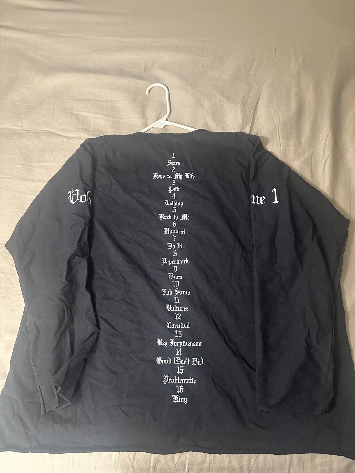 Kanye West Vultures V1 cropped longsleeve Size US L / EU 52-54 / 3 - 3 Thumbnail